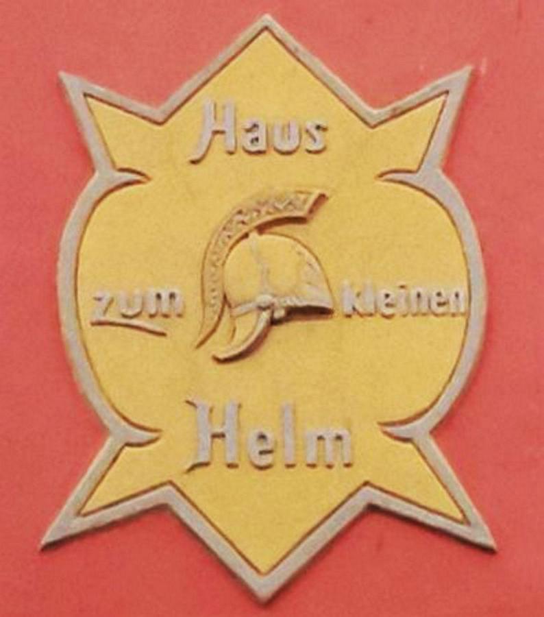 Haus Zum Kleinen Helm Apartment Erfurt Exterior photo
